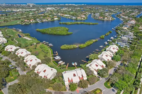 232 Eagle Dr, Jupiter, FL 33477 photo 1