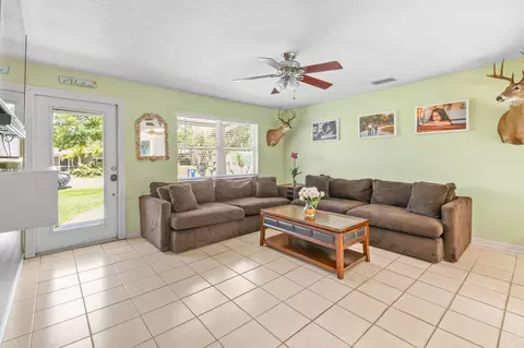3118 SE Orchid St, Stuart, FL 34997 photo 4