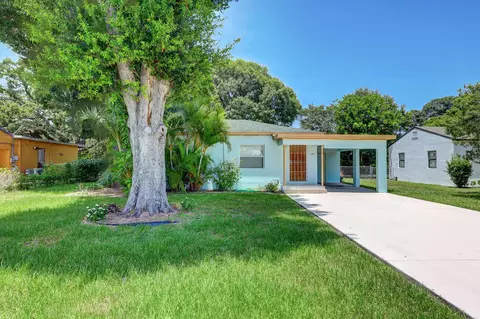 1103 Beach Ct, Fort Pierce, FL 34950