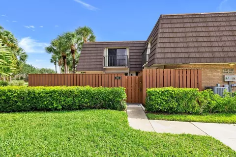 1804 18th Ct, Jupiter, FL 33477 photo 2