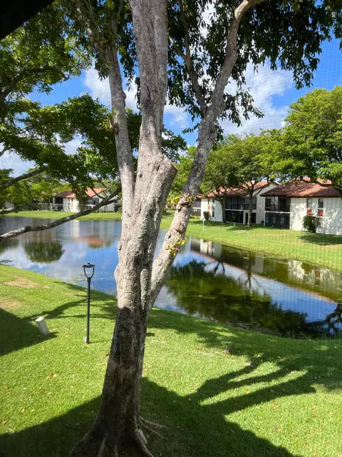 10787 Palm Lake Ave #201, Boynton Beach, FL 33437