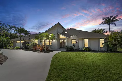 5374 SE Inlet Pl, Stuart, FL 34997 photo 1
