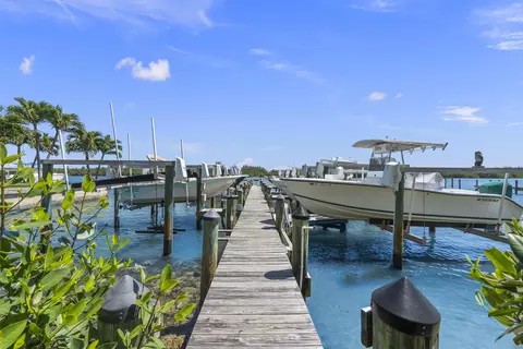 5374 SE Inlet Pl, Stuart, FL 34997 photo 3
