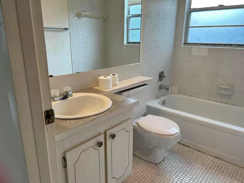 206 Suffolk E #206 E, Boca Raton, FL 33434 photo 14