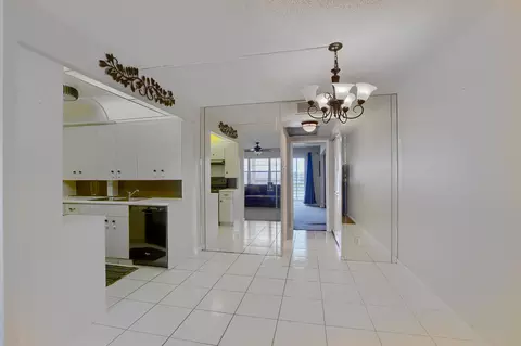 4010 Cornwall A, Boca Raton, FL 33434 photo 8