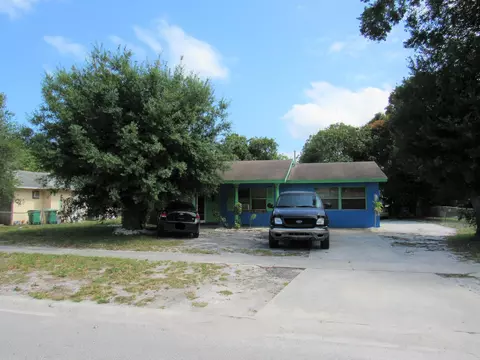 2707 Kingsley Dr, Fort Pierce, FL 34946