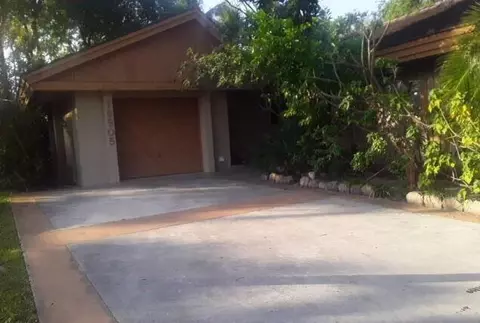 19905 NE 10th Place Way, Miami, FL 33179