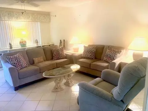 66 Windsor D, West Palm Beach, FL 33417