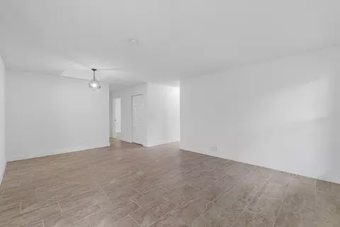 8812 Tyrone Ter, Boca Raton, FL 33496 photo 11