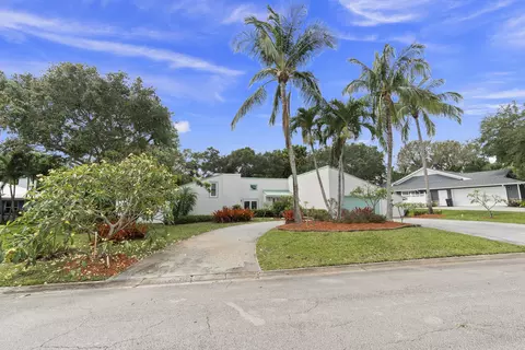 3 Gumbo Limbo Way, Sewalls Point, FL 34996