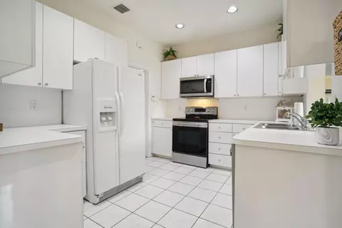 5408 Point Villa Dr #E, Lighthouse Point, FL 33064 photo 11
