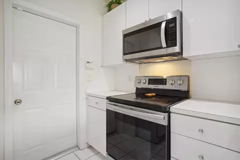 5408 Point Villa Dr #E, Lighthouse Point, FL 33064 photo 10
