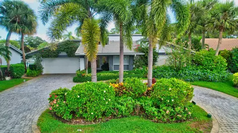 623 W Lakewoode Cir W, Delray Beach, FL 33445