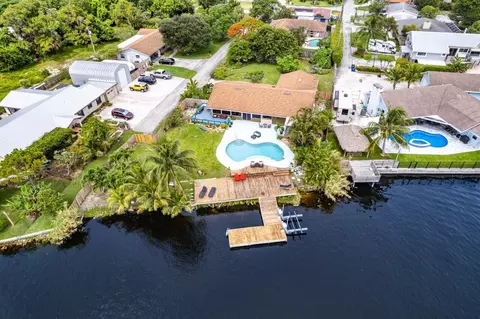 2391 Allen Ct, Lake Worth, FL 33462