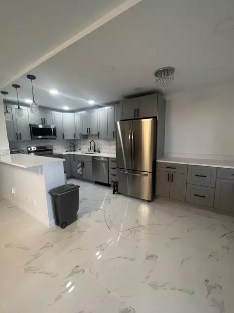 1099 Cornwall E #1099, Boca Raton, FL 33434