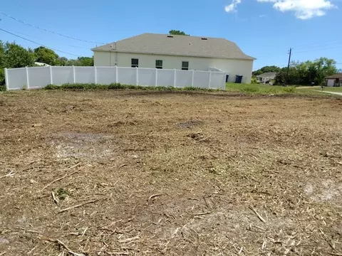 1571 Wyoming Dr SE, Palm Bay, FL 32909