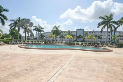 2062 Exeter D, Boca Raton, FL 33434 photo 2