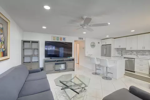 2062 Exeter D, Boca Raton, FL 33434 photo 5