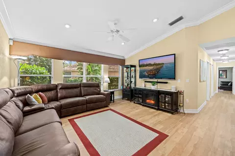 7425 NW 74th Dr, Parkland, FL 33067 photo 10