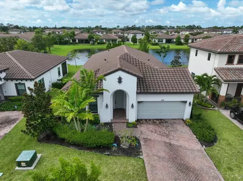 1116 Whitcombe Dr, Royal Palm Beach, FL 33411
