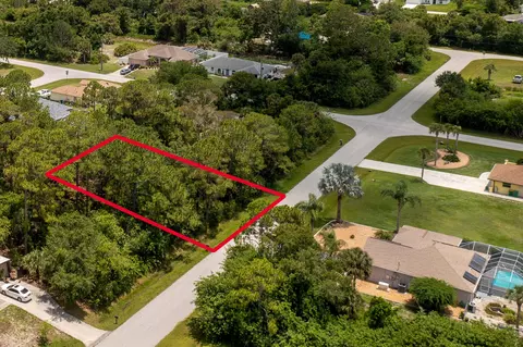 6230 Alloway St, Englewood, FL 34224