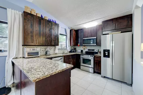 97 SE Superior Way, Stuart, FL 34997 photo 5