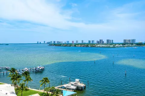 2650 Lake Shore Dr #1003, Riviera Beach, FL 33404