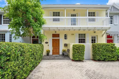 880 E Camino Real, Boca Raton, FL 33432