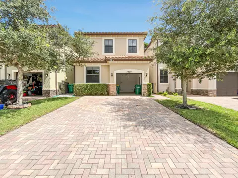 4909 NW 59th St, Fort Lauderdale, FL 33319