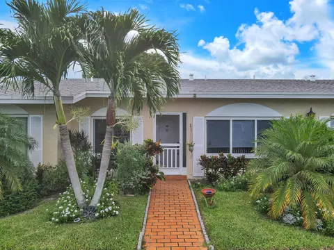 13596 Via Flora #B, Delray Beach, FL 33484