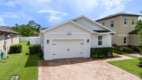 120 SE Via Visconti, Port Saint Lucie, FL 34952