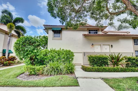 6613 Via Regina, Boca Raton, FL 33433