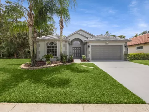 10668 Oak Bend Way NW, Wellington, FL 33414