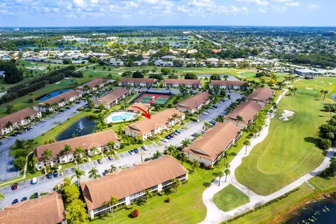 1102 Pinecrest Cir #F, Jupiter, FL 33458 photo 17
