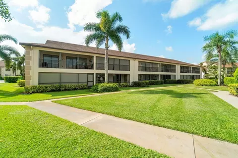 1102 Pinecrest Cir #F, Jupiter, FL 33458 photo 19