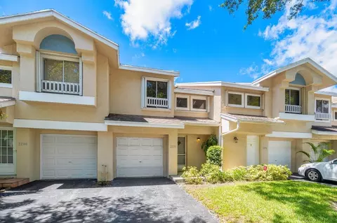 2278 Discovery Cir W, Deerfield Beach, FL 33442