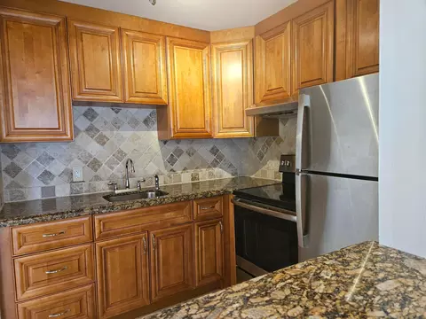 352 Camden O, West Palm Beach, FL 33417