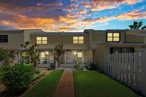 2707 N Highway A1a #C, Hutchinson Island, FL 34949