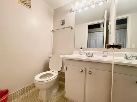 466 Grantham E, Deerfield Beach, FL 33442 photo 6