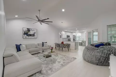 6553 Via Regina, Boca Raton, FL 33433