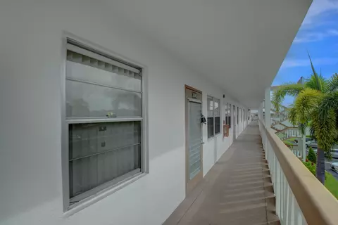 3046 Cornwall C #3046 C, Boca Raton, FL 33434 photo 2