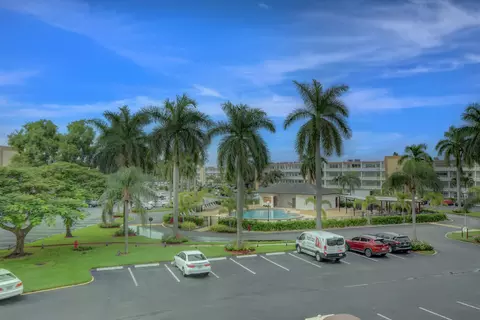 3046 Cornwall C #3046 C, Boca Raton, FL 33434 photo 3