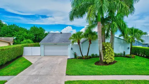 5449 Rose Marie Ave N, Boynton Beach, FL 33472