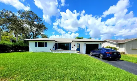 8101 NW 96th Ave, Tamarac, FL 33321