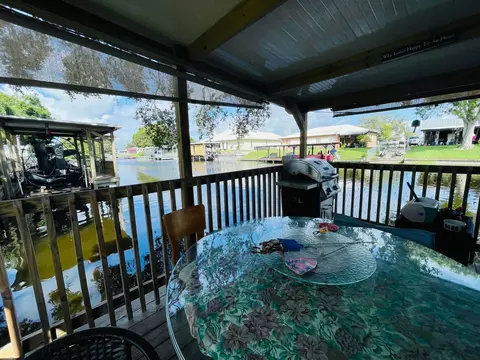 2023 SE 34th Ln, Okeechobee, FL 34974 photo 2