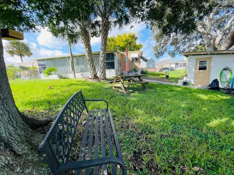 2023 SE 34th Ln, Okeechobee, FL 34974 photo 33