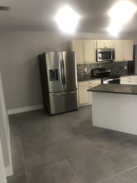 3306 SE Garden St, Stuart, FL 34997 photo 8