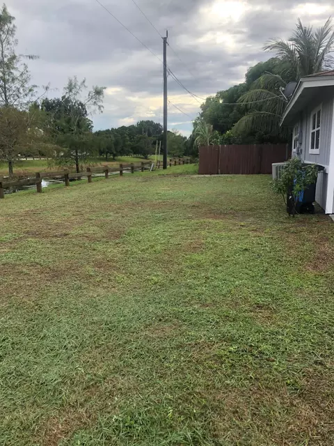 3306 SE Garden St, Stuart, FL 34997 photo 7