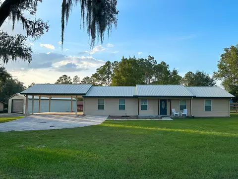 10392 Saint Marys Cir E, Macclenny, FL 32063