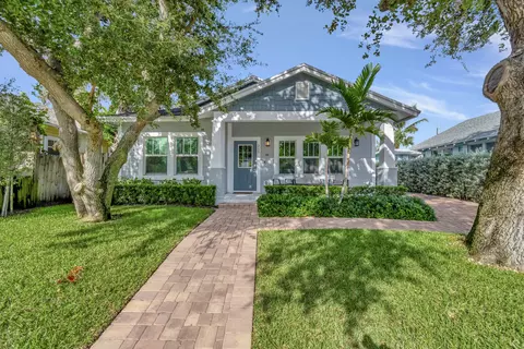 215 N Ocean, Breeze, FL 33460
